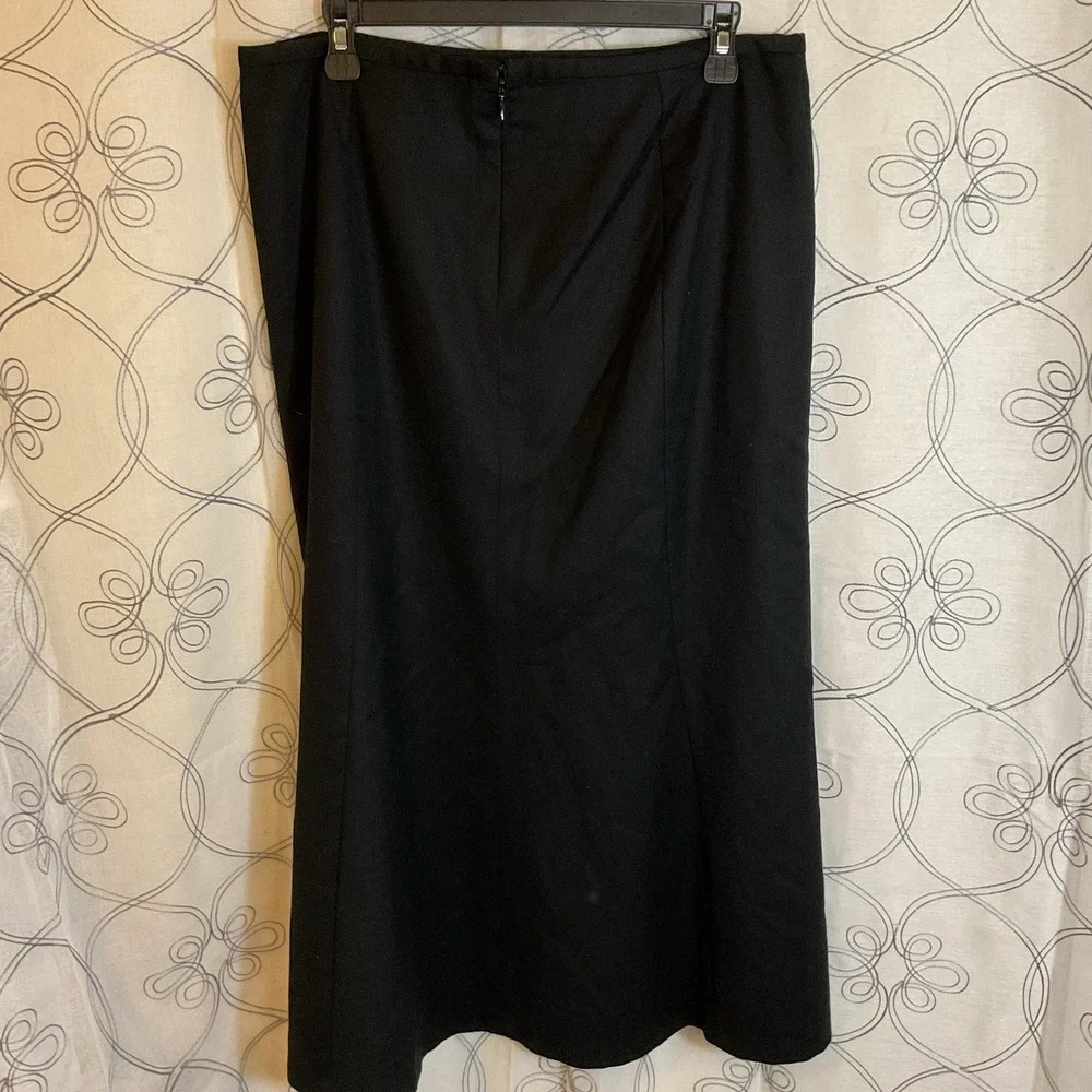 Talbots‎ Black Flare Midi Skirt Women's Size 10 Fully Lined Back Zip